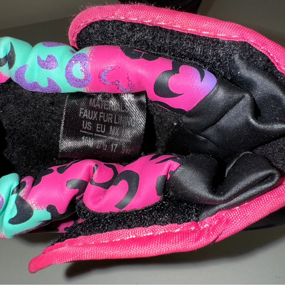 Athletech fuchsia pink